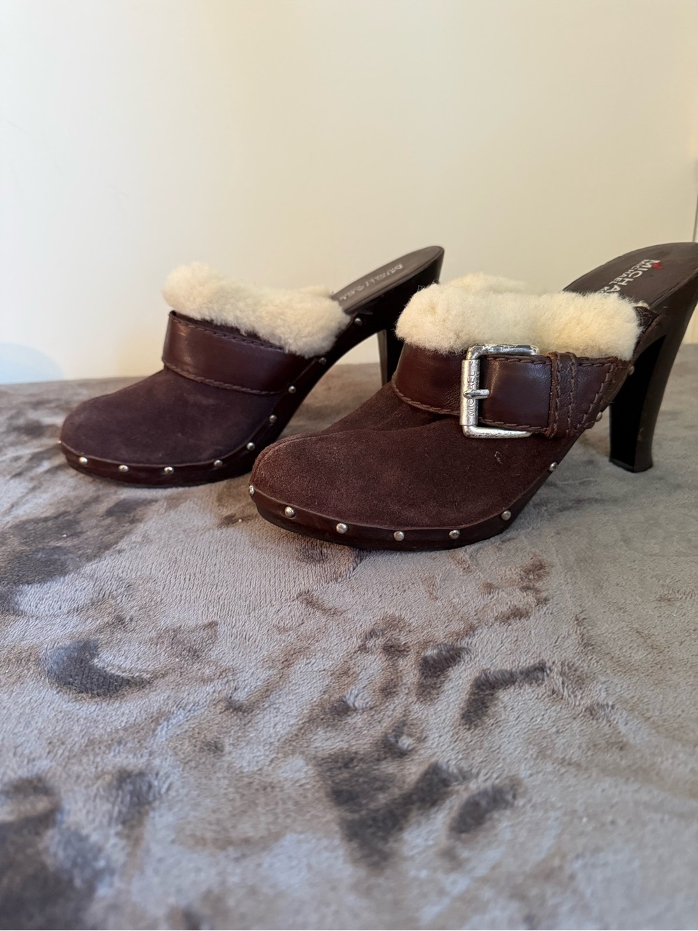 Michael Kors Brown Suede Shearling-Trim Buckle Clog - Picture 12 of 13